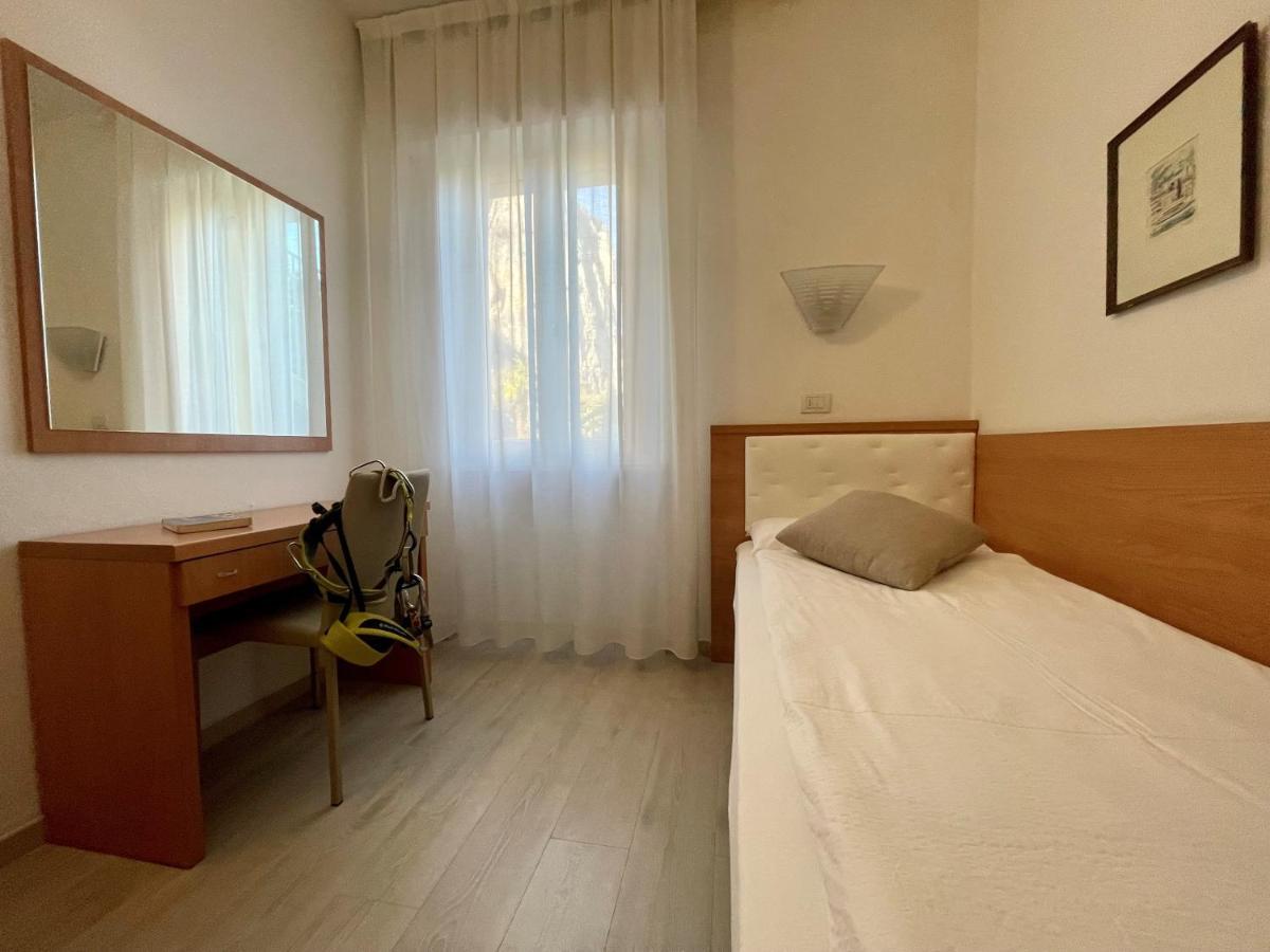 Hotel Garden Arco (Adults Only) Bagian luar foto