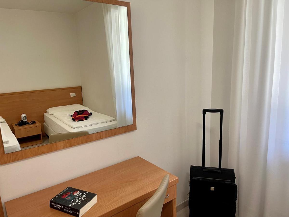 Hotel Garden Arco (Adults Only) Bagian luar foto